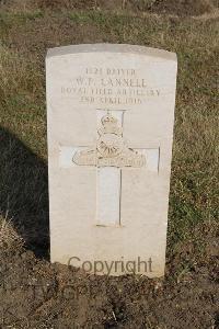 Ismailia War Memorial Cemetery - Cannell, W F